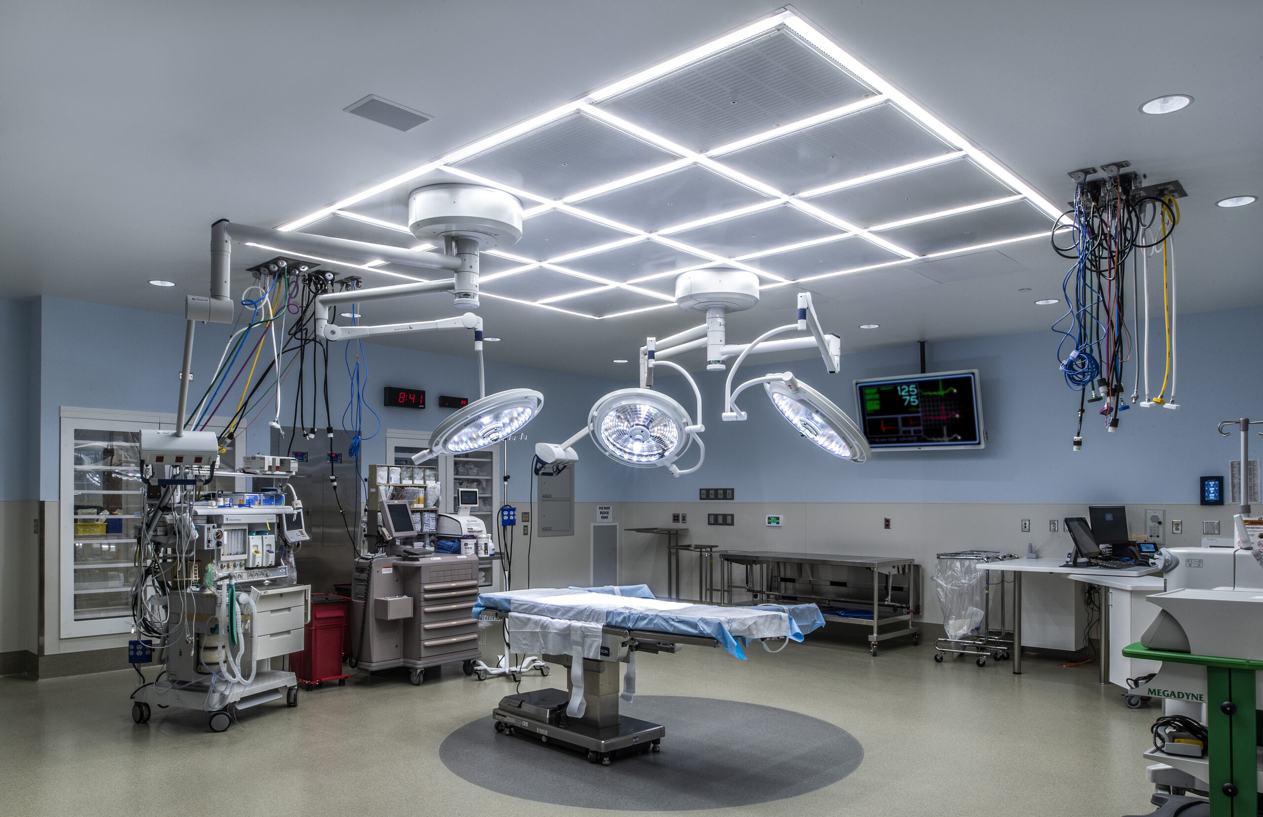 Hospital / Surgery Center Roofing